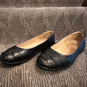Women's Black Leather Flats